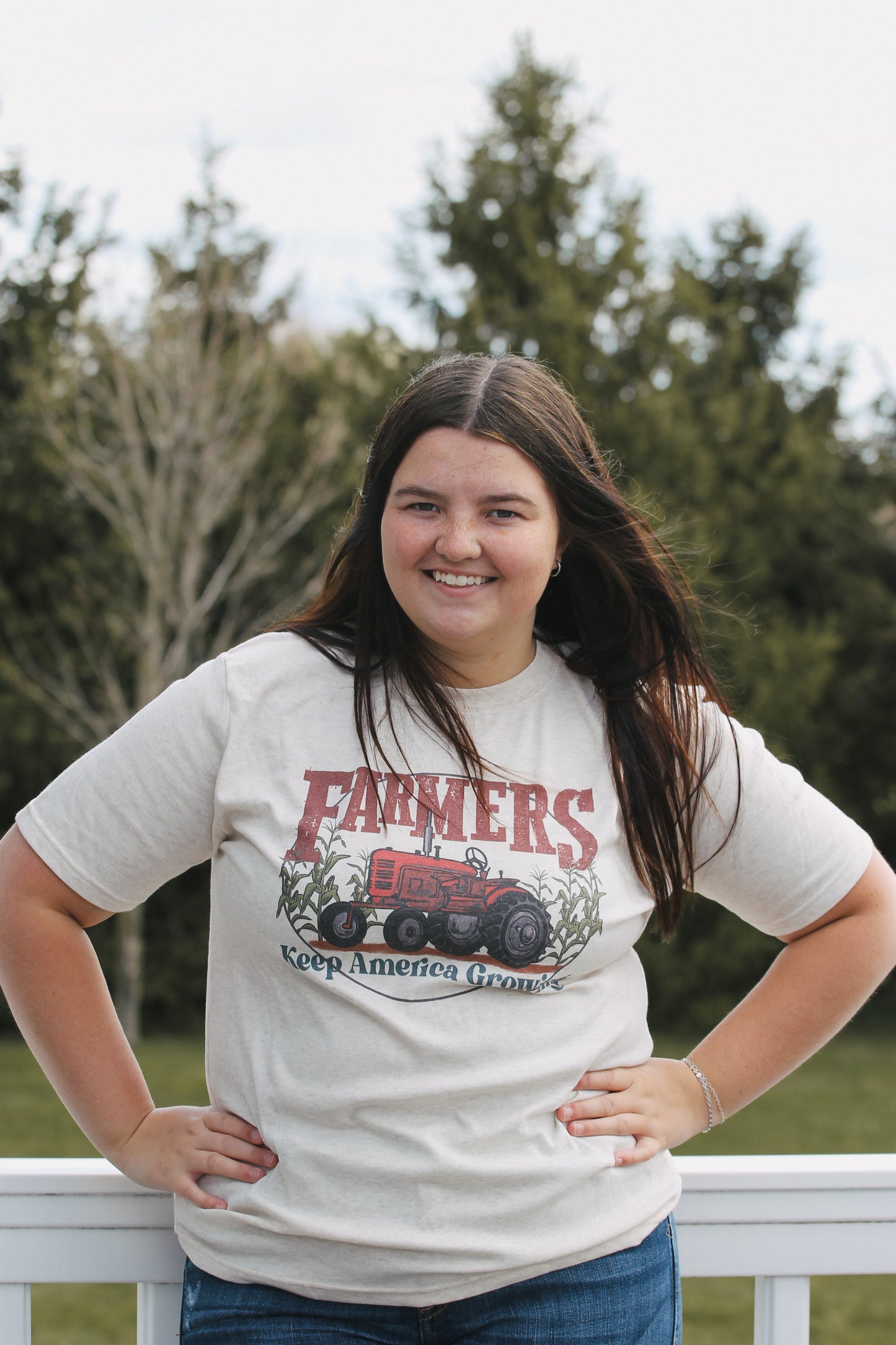 Red Tractor Farmers Keep America Growing T-Shirt